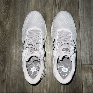 NWOT New Balance Fresh Foam Arishi